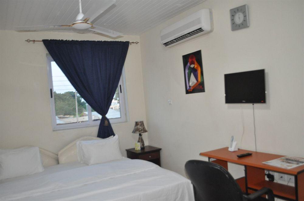 Tribeca Hotel Ghana Acra Exterior foto